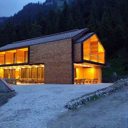 Vallesinella Hotel Restaurant Bar Madonna di Campiglio Ngoại thất bức ảnh